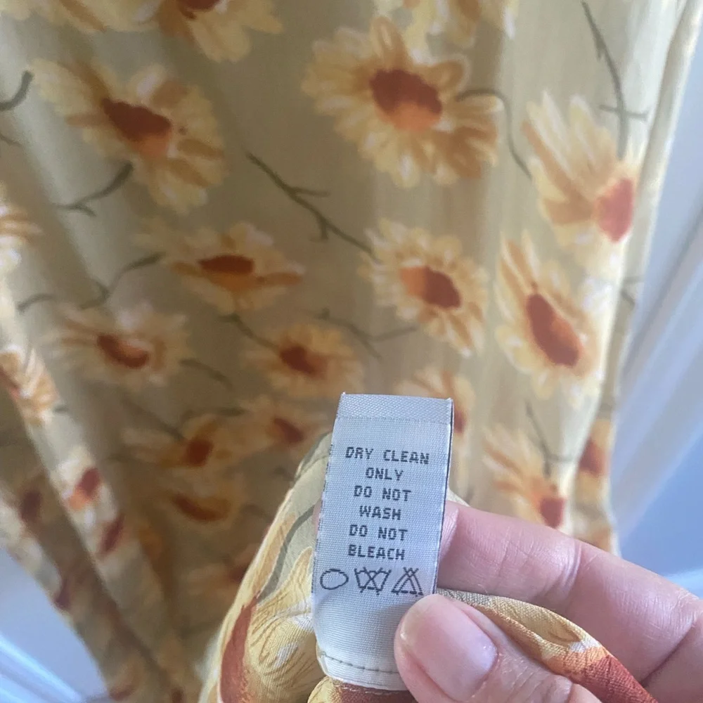 Beautiful Christy Dawn dress. New without tags. - Picture 7 of 8